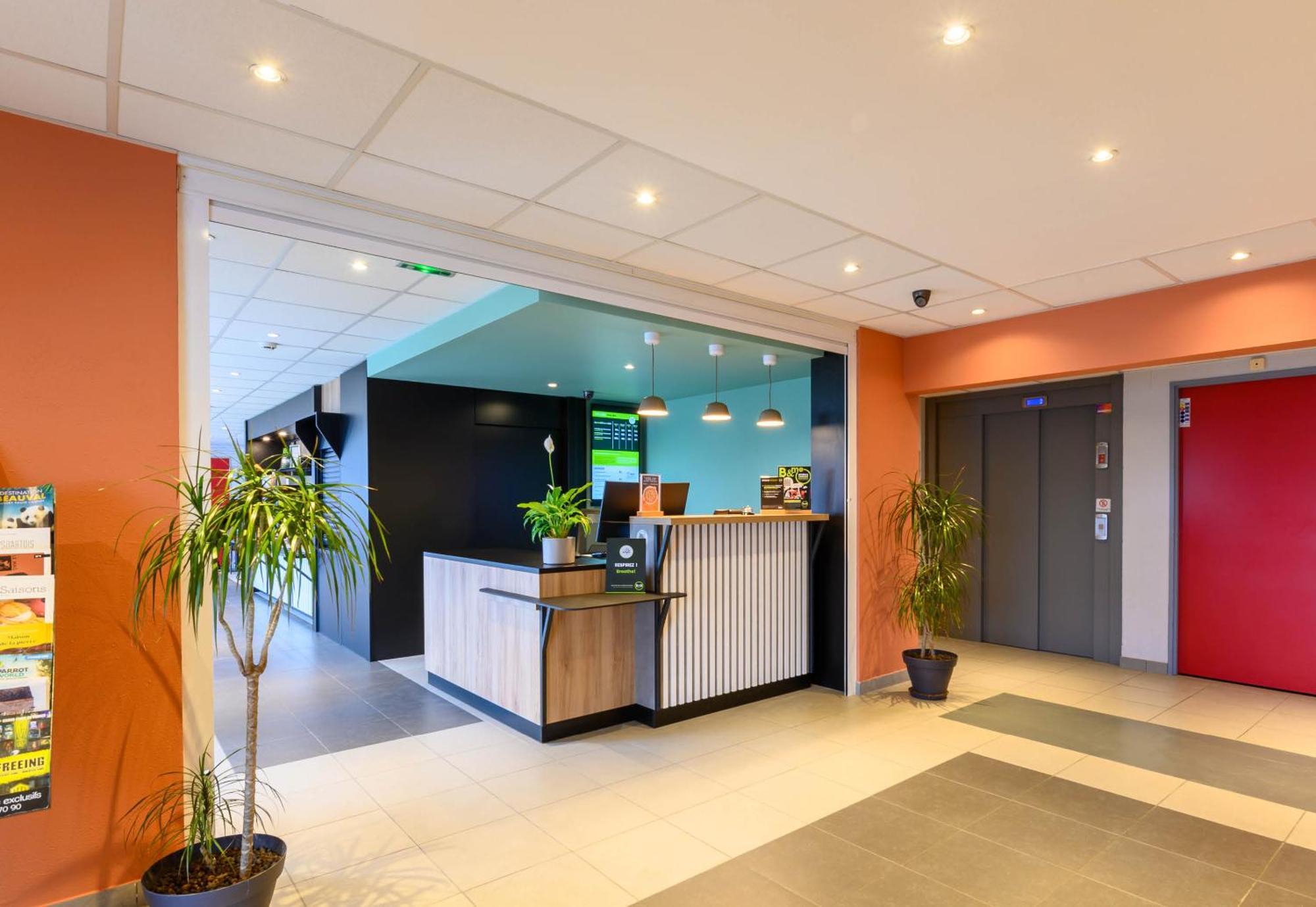 B&B Hotel Compiegne Thourotte Buitenkant foto
