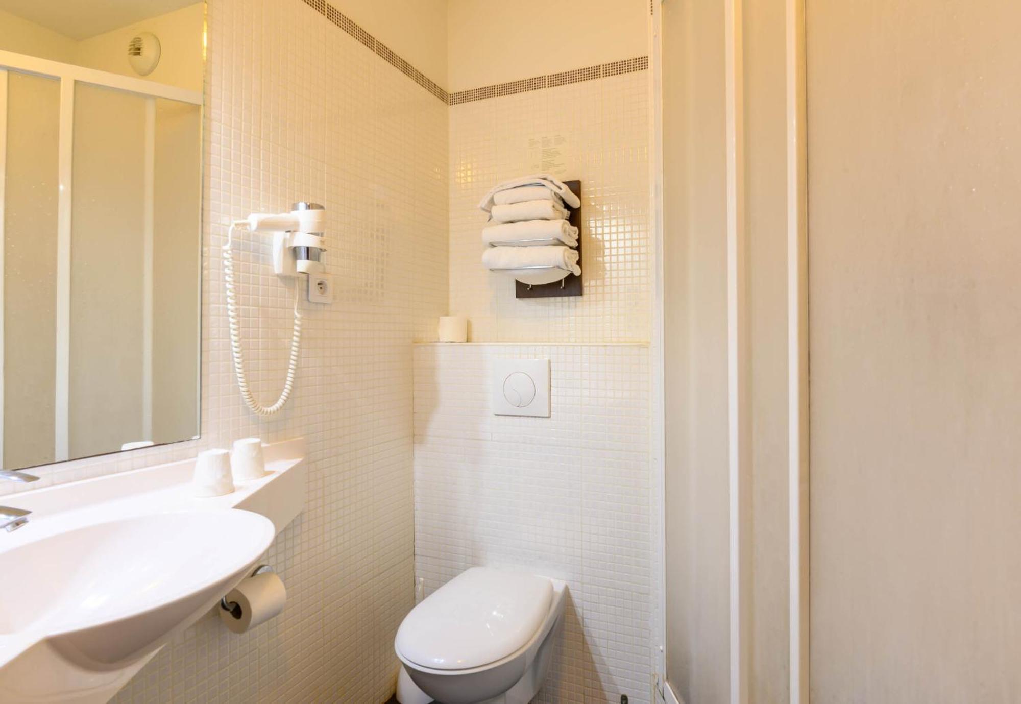 B&B Hotel Compiegne Thourotte Buitenkant foto